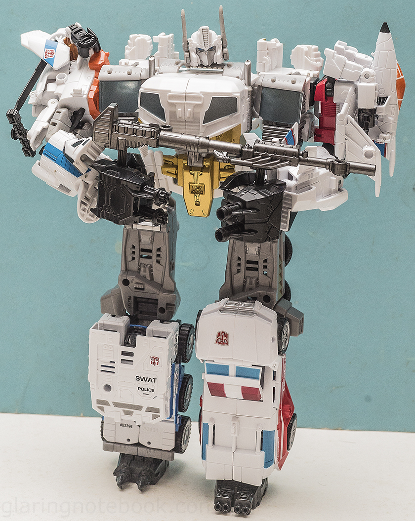 transformers combiner wars optimus maximus